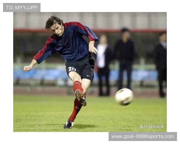 足球球星拉低球袜是否会被判犯规及其背后的规则分析